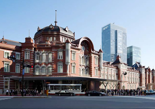 図版：日本最大規模の免震レトロフィット工事を行った東京駅丸の内駅舎