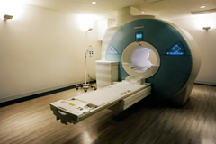 図版：MRI室