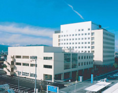図版：松山リハビリテーション病院（免震）