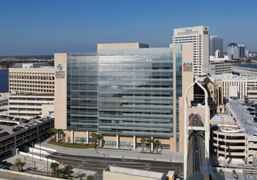 図版：J. Wayne and Delores Barr Weaver Tower at Baptist Medical Center