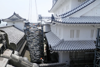 写真：北面西側面内方杖梁　解体　地切