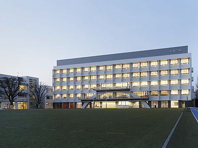 図版：本郷学園2号館