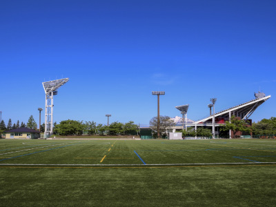 図版：弘前市運動公園野球場「はるか夢球場」