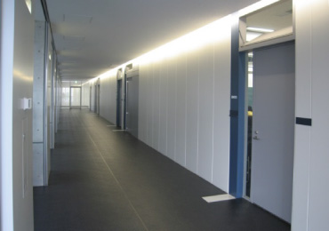 写真：教室前の廊下