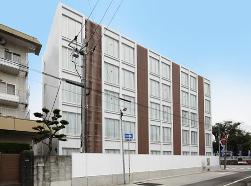 図版：土佐女子中学高等学校寄宿舎「豊夢」　外観