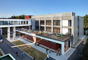図版：北里大学獣医学部　本館B棟（十和田キャンパス）（青森県・免震）