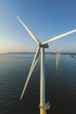 図版：国内初の商用洋上風力発電所